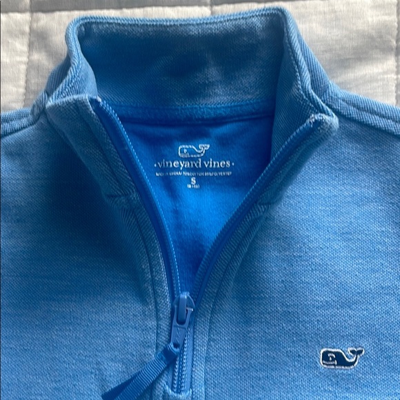 Boys Vineyard Vine zip up sweatshirt - Picture 2 of 2